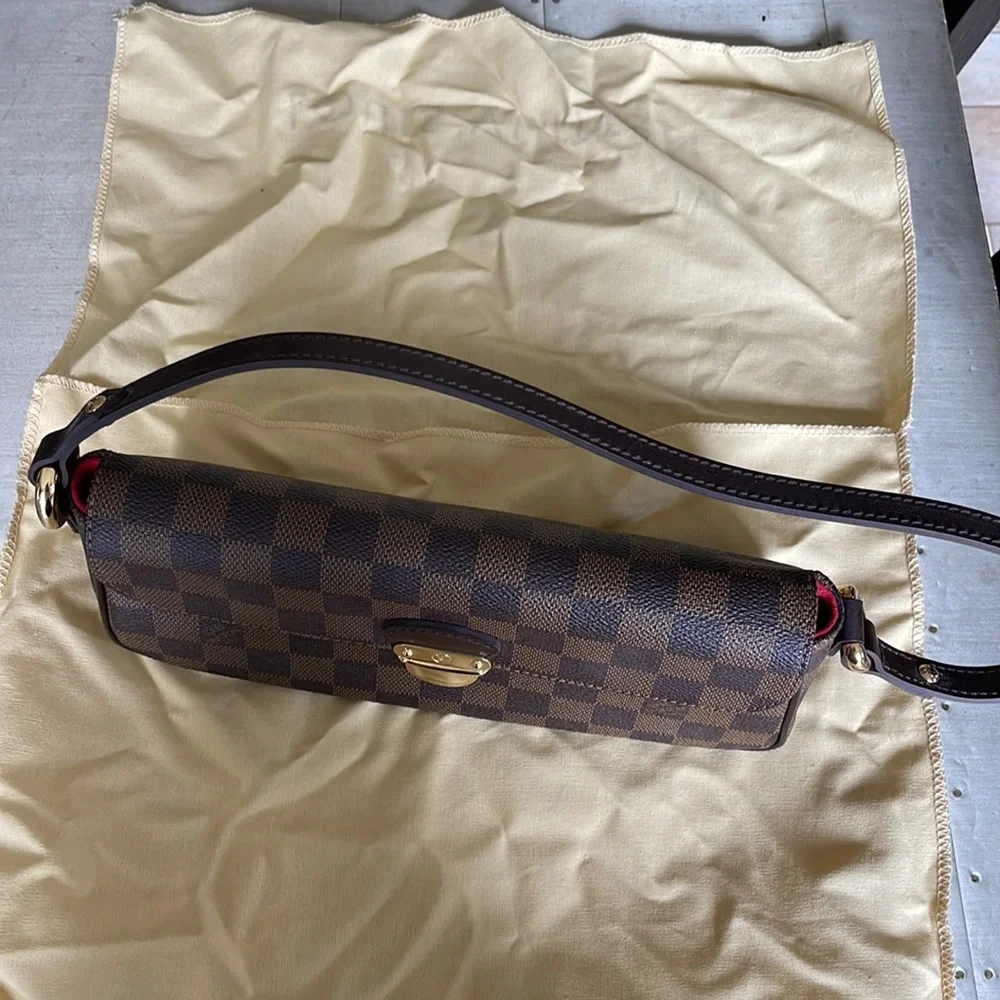 Louis Vuitton Damier brown shoulder bag with dustbag